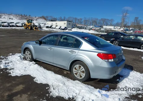 2014 Subaru Legacy 2.5I из США, поврежденный, VIN 4S3BMBA60E3002221
